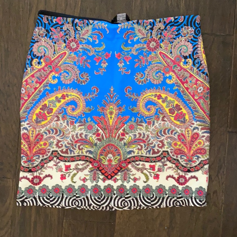 Bebe Stretchy Skirt